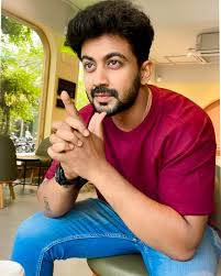 Ennenno Janmala Bandham serial Hero Niranjan Real Life in telugu 25